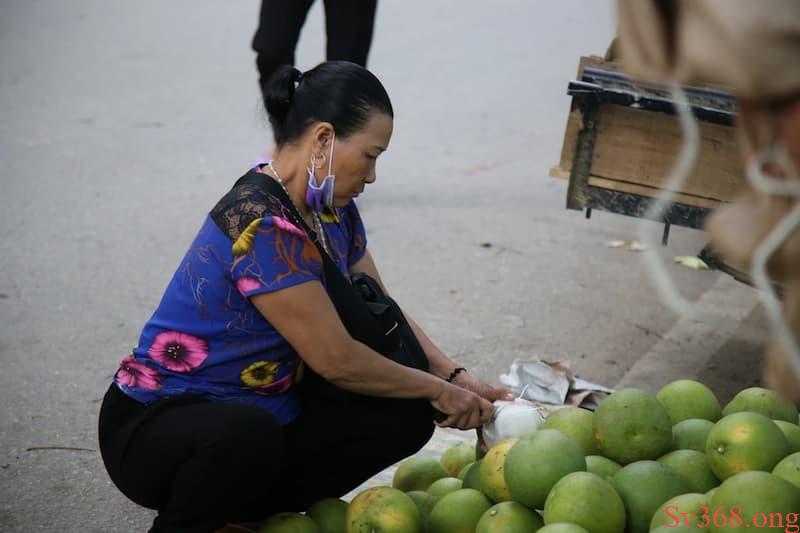 Mơ thấy mình đang đi mua bưởi